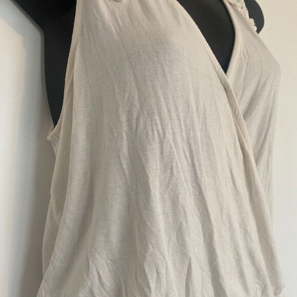 American Eagle Outfitters White Eyelet V-Neck Tie-Back Top Size Small - Picture 2 of 6